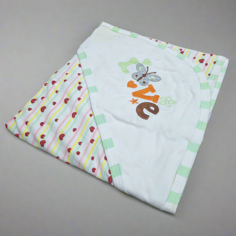 Haya's - Baby Wrapping Sheet - Love